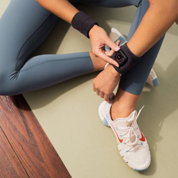 Twelve South Apple Watch 44mm ranneke ActionBand