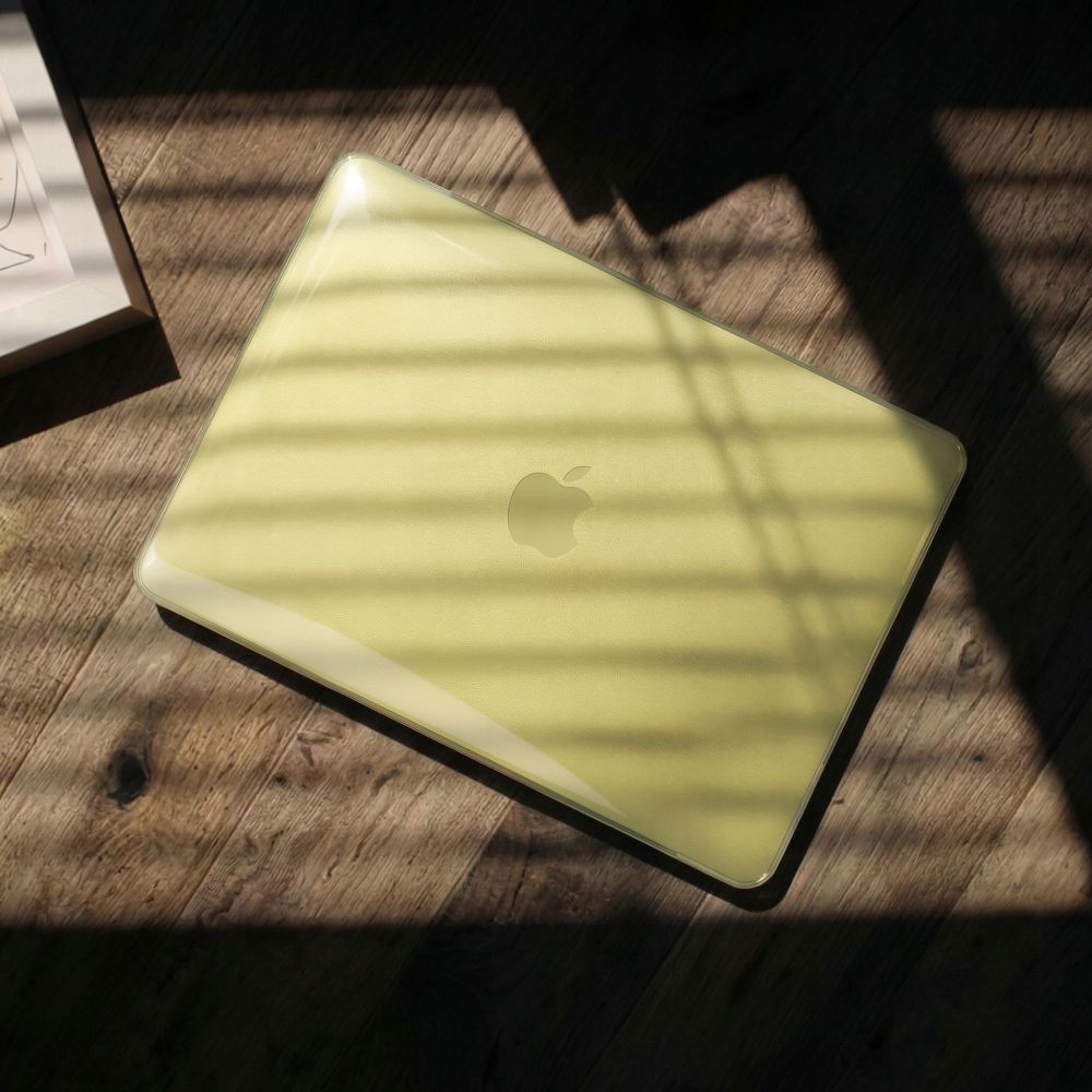 Tech-Protect MacBook Neo 13 Kuori SoftShell Kirkas