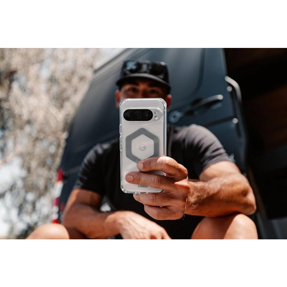Urban Armor Gear (UAG) Google Pixel 9 -kuori Plyo Pro MagSafe Ice Silver