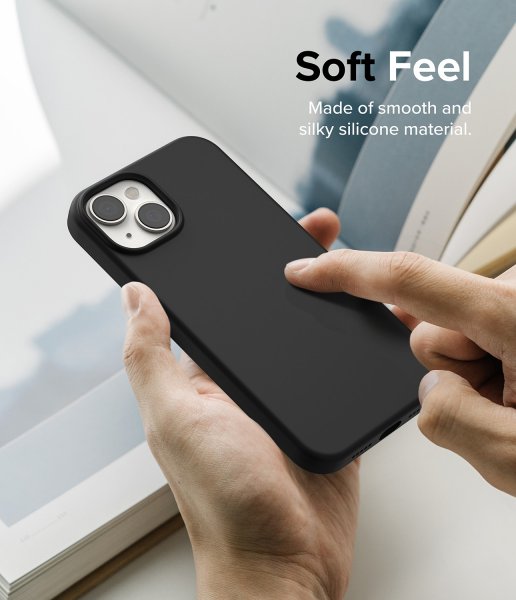 Ringke iPhone 14 Plus Silikonisuojakuori Musta