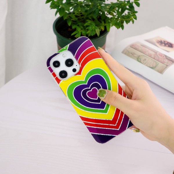 iPhone 15 Pro Max Kuori Sydänkuviolla