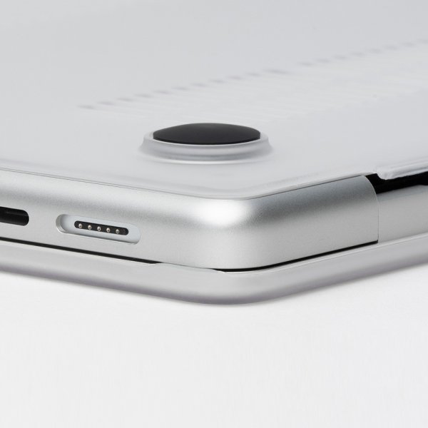 ZAGG MacBook Air 13 M2 (A2681)/M3 (A3113) Kuori Hardshell Läpinäkyvä