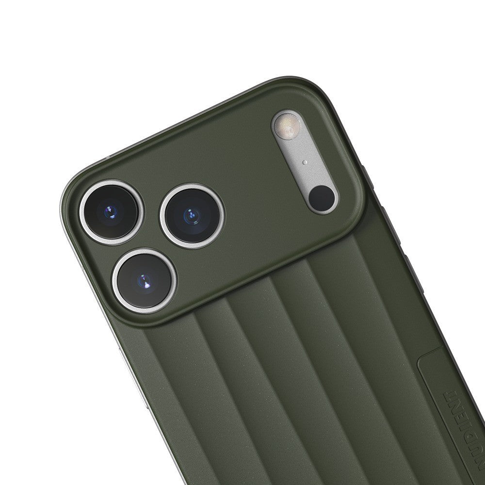 Nudient iPhone 17 Pro Max/iPhone 18 Pro Max Kuori Slice Case MagSafe Pine Green