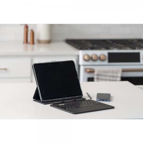 ZAGG iPad Pro 13 (M4/M5) -kotelo näppäimistöllä Pro Keys 2 Nordic Layout, musta