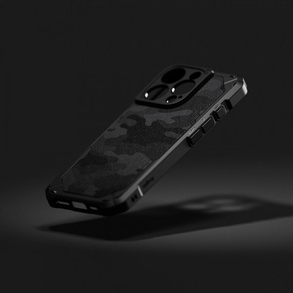 Ringke iPhone 16 Pro -kuori Rugged Gear Magnetic Musta