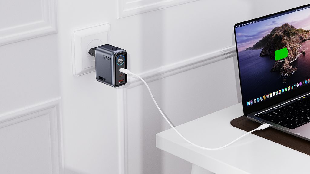 SiGN 100W Pikalataaja näytöllä 2xUSB-C/1xUSB-A Harmaa