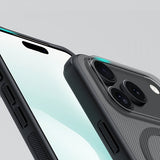 Nillkin iPhone 17 Pro -kuori Super Frosted Shield Pro MagSafe, läpinäkyvä musta