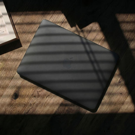 Tech-Protect MacBook Neo 13 Kuori SmartShell Musta