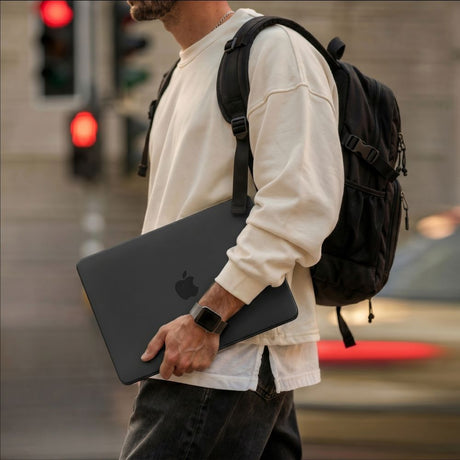 Tech-Protect MacBook Neo 13 Kuori SoftShell Musta