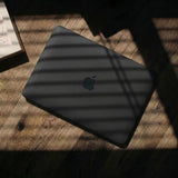 Tech-Protect MacBook Neo 13 Kuori SoftShell Musta