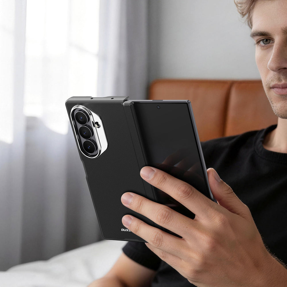 Dux Ducis Samsung Galaxy Z Fold 8 Ultra Kuori Vyne Series MagSafe Musta