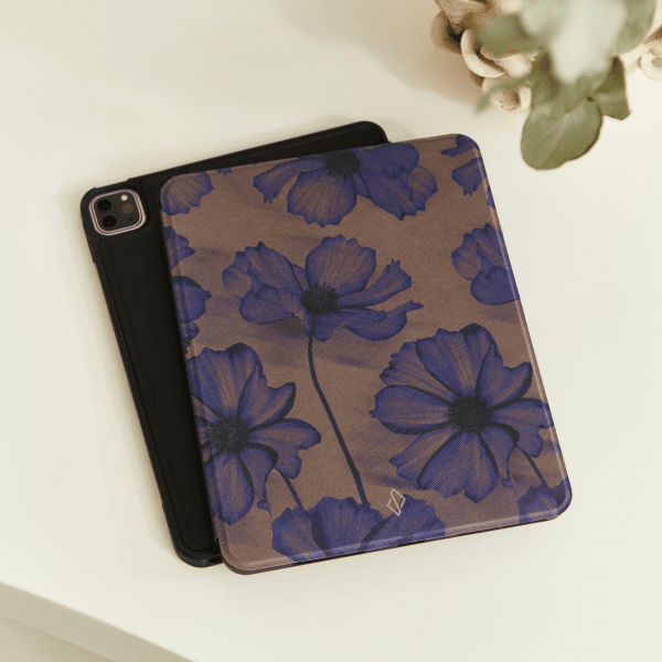 Burga iPad Pro 13 (M4/M5) Folio Velvet Night -suojakotelo