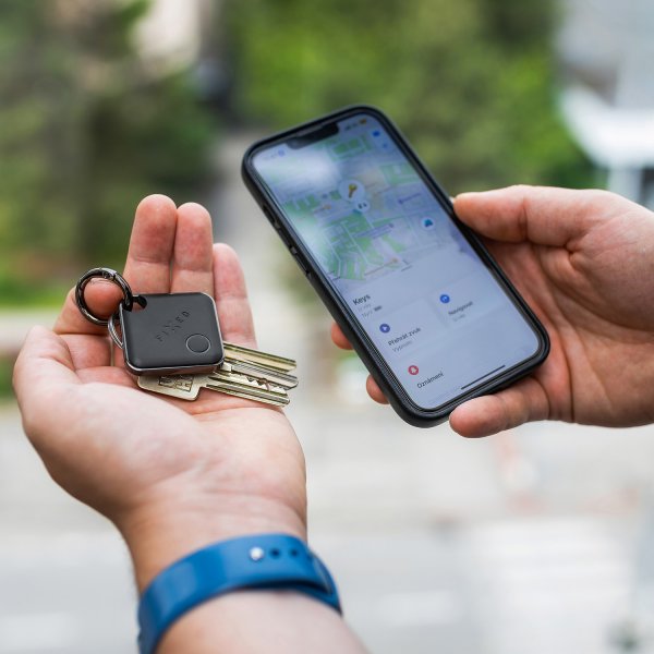Fixed Tag Bluetooth-älyseurantalaite, paikanna omani, musta