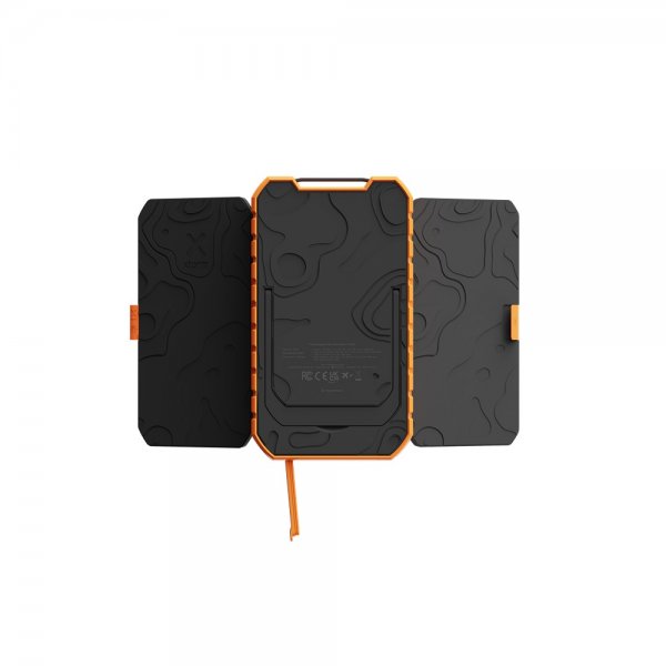 Xtorm Powerbank Rugged aurinkopaneelilla varustettu virtapankki 10 000 mAh 20W