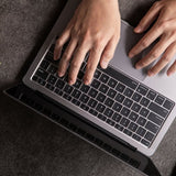 Moshi MacBook Air 13 (A2179, M1 A2337) näppäimistönsuoja
