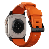 Nomad Apple Watch 44/45/46mm/Apple Watch Ultra -ranneke Rugged Band Black Hardware Ultra Orange