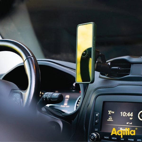 Aqiila Autoteline langattomalla latauksella Chargebird QC1 Qi2 MagSafe 15W