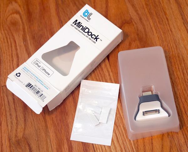 Bluelounge MiniDock 30-nastainen latausasema (iPhone 3. 3G. 3GS. 4. 4S)