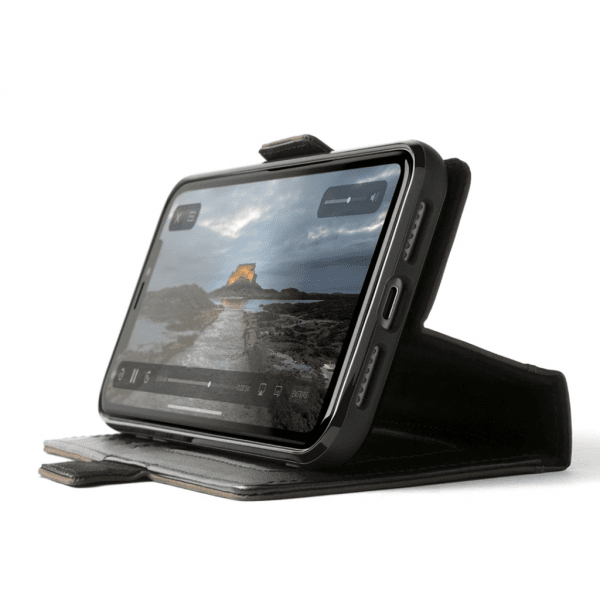 Twelve South iPhone 13 Pro -suojakuori BookBook MagSafe, ruskea