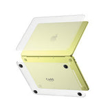 CARE by PanzerGlass MacBook Neo 13 Kuori Urban Tech Kirkas