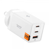Spigen Essential -laturi 67W 2xUSB-C 1xUSB-A Valkoinen