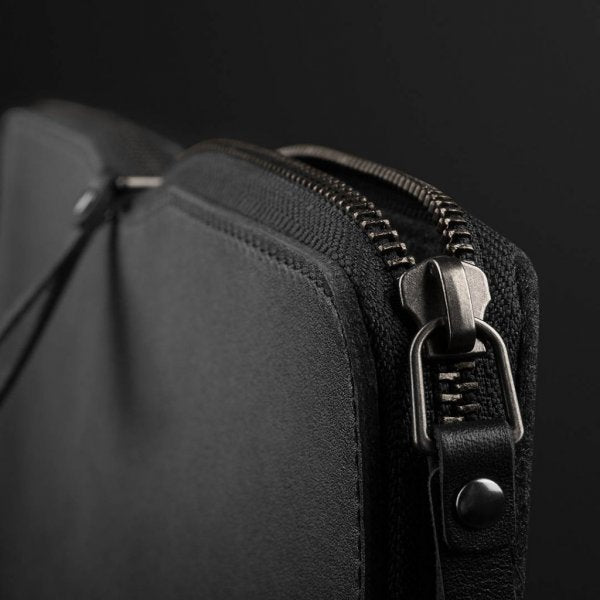 Mujjo MacBook Folio Sleeve 13" Musta