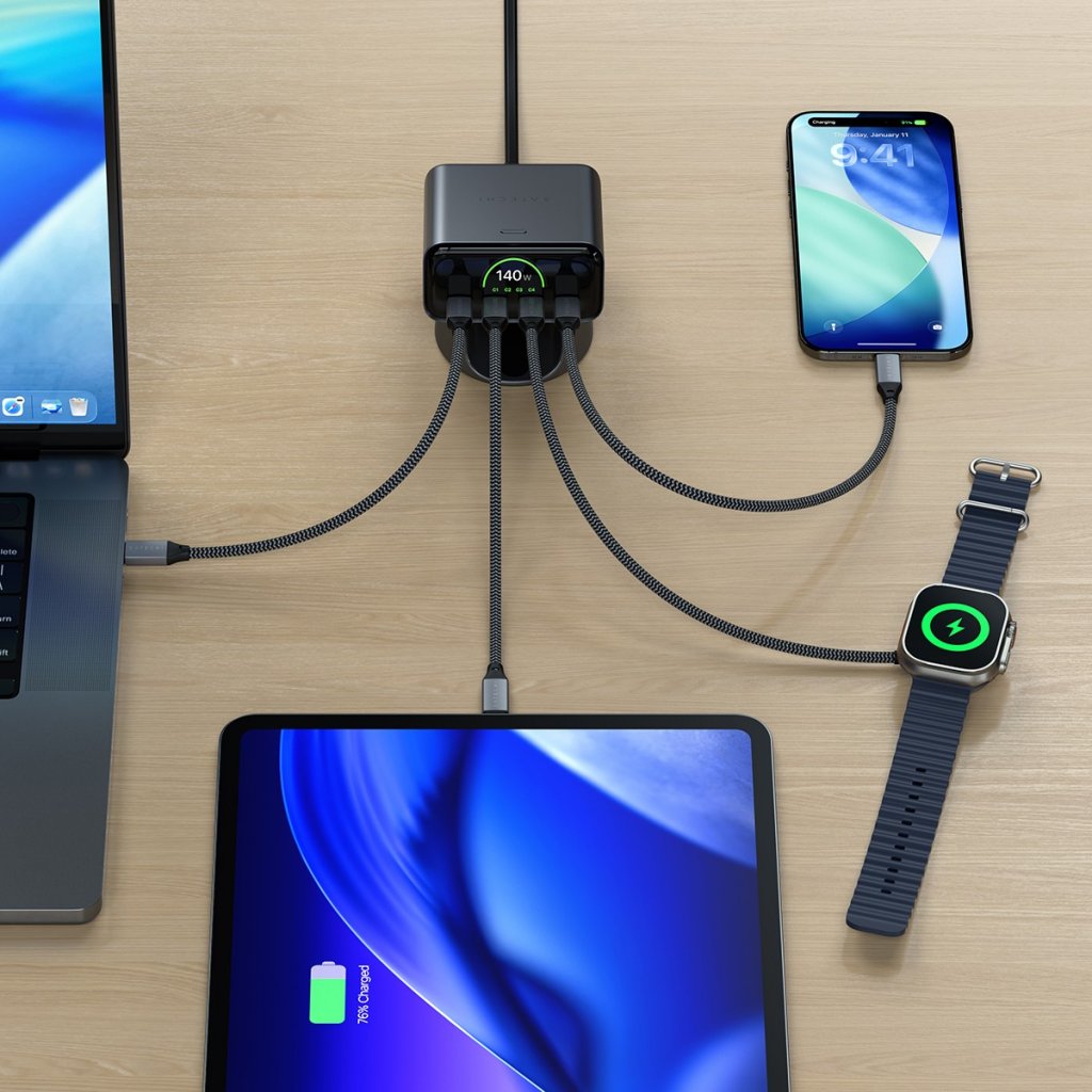 Satechi ChargeView 140W -pöytälaturi, avaruusmusta