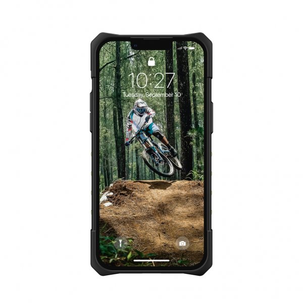 Urban Armor Gear (UAG) iPhone 13 Pro Max Suojakuori Plasma Billie