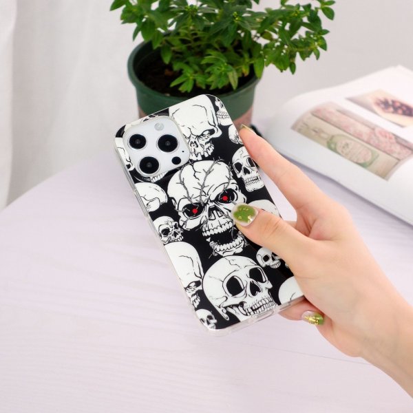 iPhone 14 Pro Max Kuoret Kalloaiheella