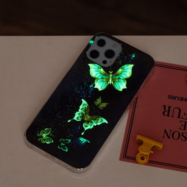 iPhone 14 Pro Max Kuoret Aiheena Kultaisia Perhosia