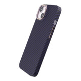 iPhone 15 -kuori, hiilikuitukuvio, violetti