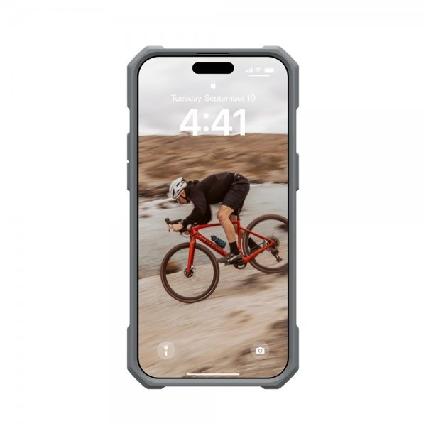 Urban Armor Gear (UAG) iPhone 15 Pro Max Essential Armor MagSafe -suojakuori, hopea
