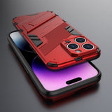 iPhone 15 Pro -kuoret punaisella jalustalla