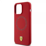 Ferrari iPhone 15 Pro -silikonisuojakuori MagSafe - punainen