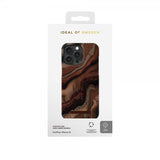 Ideal of Sweden iPhone 15 -suojakuori Fashion Case MagSafe Dark Amber Marble