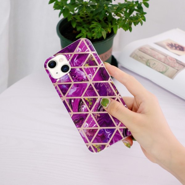 iPhone 15 Kuori Marmorikuvio Violetti