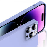 X-Level iPhone 15 -silikonikuori, punainen