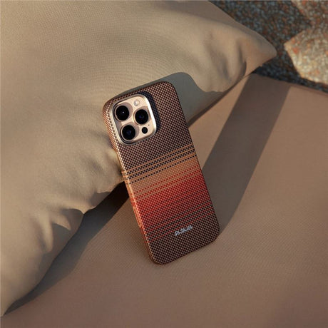 Pitaka iPhone 16 Pro Kuori Edge MagSafe Sunset
