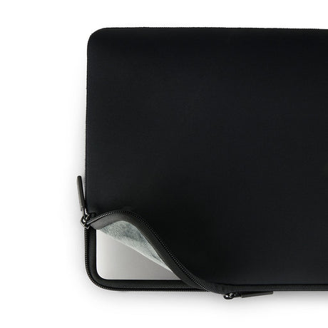 Pipetto MacBook Air 15 Sleeve Classic Fit Sleeve Musta