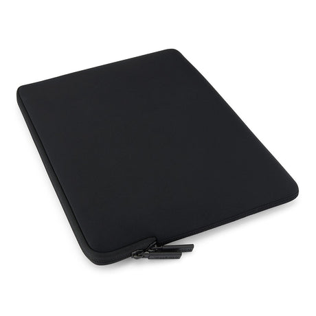 Pipetto MacBook Air 15 Sleeve Classic Fit Sleeve Musta