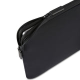 Pipetto MacBook Air 15 Sleeve Classic Fit Sleeve Musta