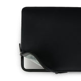 Pipetto Classic Fit Sleeve MacBook Neolle Musta