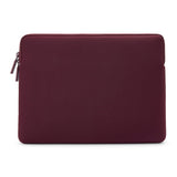 Pipetto Classic Fit Sleeve MacBook Neolle viininpunainen