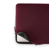 Pipetto Classic Fit Sleeve MacBook Neolle viininpunainen