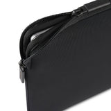 Pipetto Classic Fit Sleeve MacBook Neolle Musta