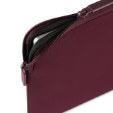 Pipetto Classic Fit Sleeve MacBook Neolle viininpunainen