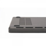 ZAGG MacBook Pro 16 M1 (A2485)/M2 (A2780)/M3 (A2991) -suojakotelo, Hardshell, Smoke