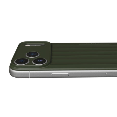 Nudient iPhone 17 Pro Max/iPhone 18 Pro Max Kuori Slice Case MagSafe Pine Green