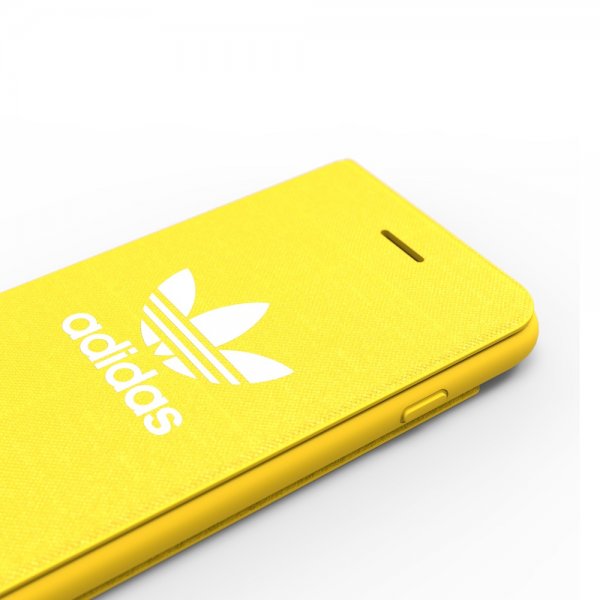 Adidas iPhone 6/6S/7/8/SE suojakuori TAI lompakkokotelo ADICOLOR SS18 keltainen
