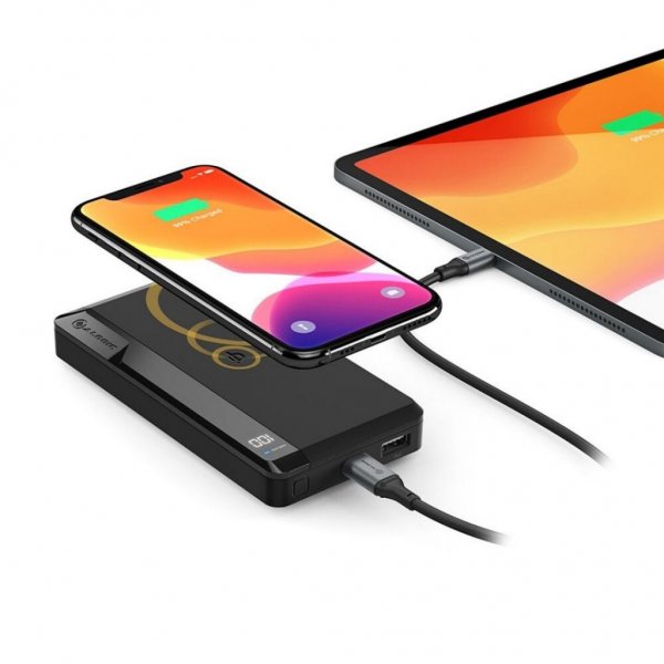ALOGIC USB-C 10 000 mAh Langaton Power Bank Ultimate Musta  